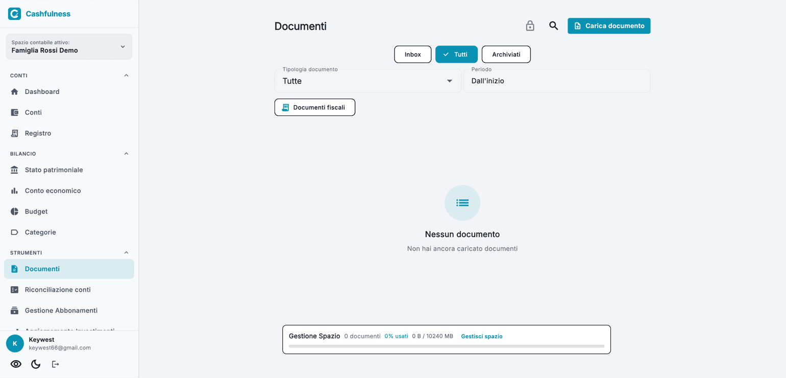 La pagina Documenti di Cashfulness con il pulsante Carica documento, le schede Inbox, Tutti e Archiviati, i filtri per tipologia e periodo e la barra Gestione Spazio in basso.