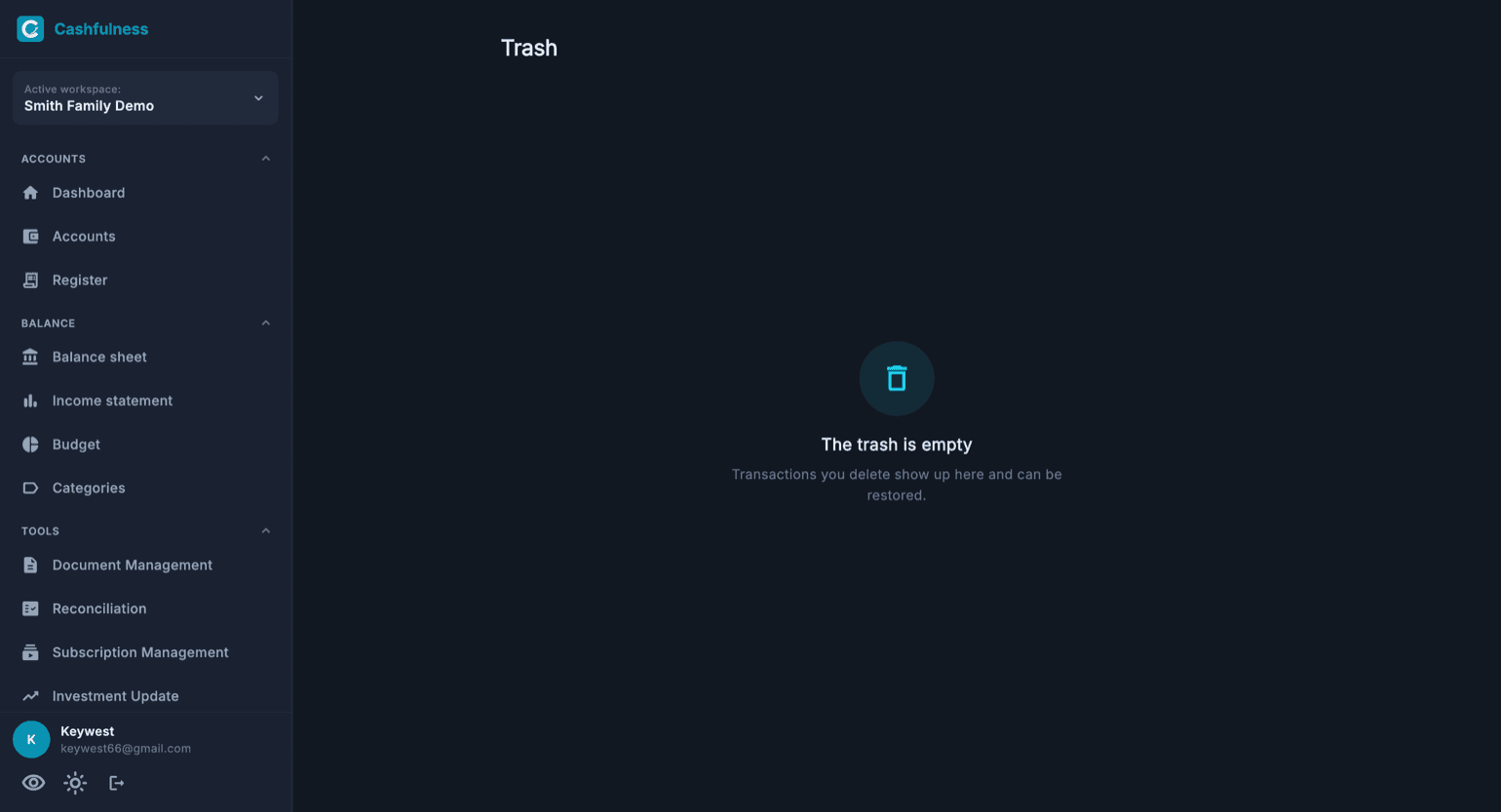 Cashfulness Trash screen: deleted transactions appear here and can be restored until they are permanently removed